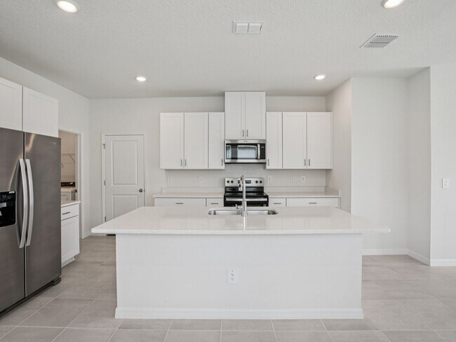 1820 Brekey Way, Zephyrhills, FL 33541 - photo 5