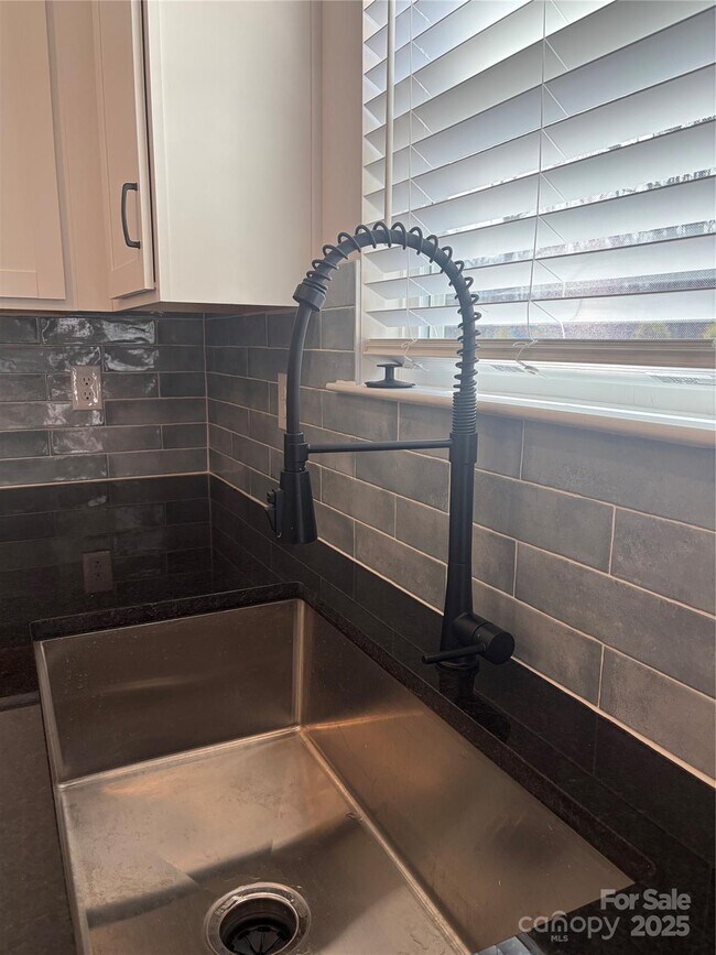 2162 Catawba Trace Dr, Catawba, NC 28609 - photo 4