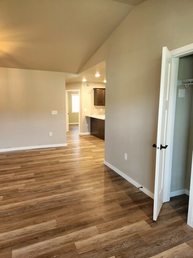 105 Nieson St, Bangor, WI 54614 - photo 5