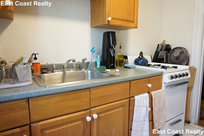76 Gordon St unit 7, Boston, MA 02135 - photo 6