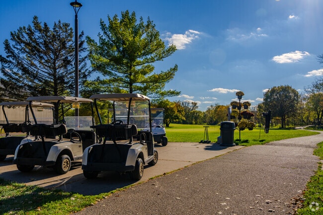 Centerbrook Golf Course near Grandview offers carts and scenic fairways.