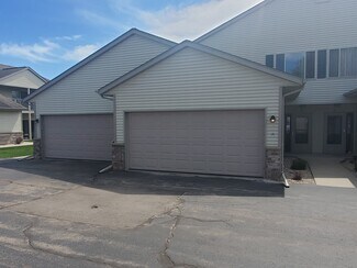 967 Roseland Dr Unit 2, Kewaskum, WI 53040