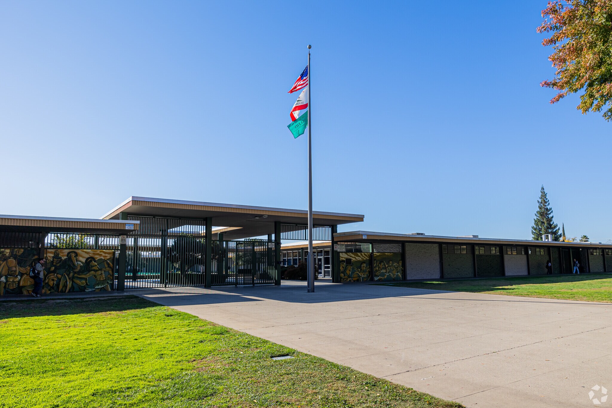 Grace M. Davis High School has a B- score from Niche.com.