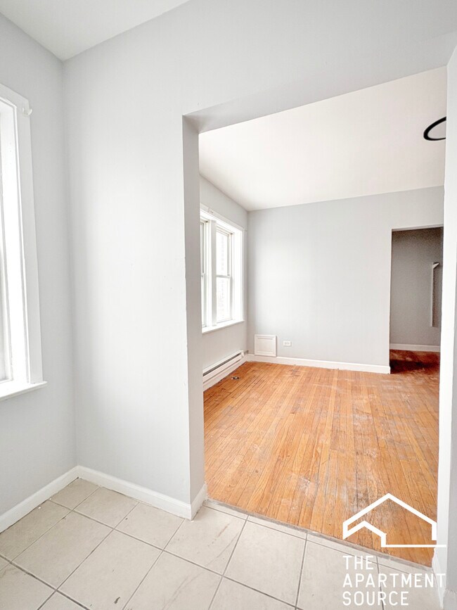 6228 S Western Ave unit 305, Chicago, IL 60636 - photo 4