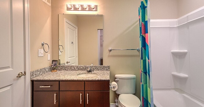 Bathroom-02-Park-Place-Baton-Rouge