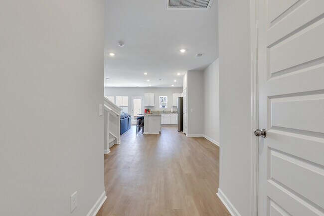 8049 Reagan Way, Charleston, SC 29418 - photo 6