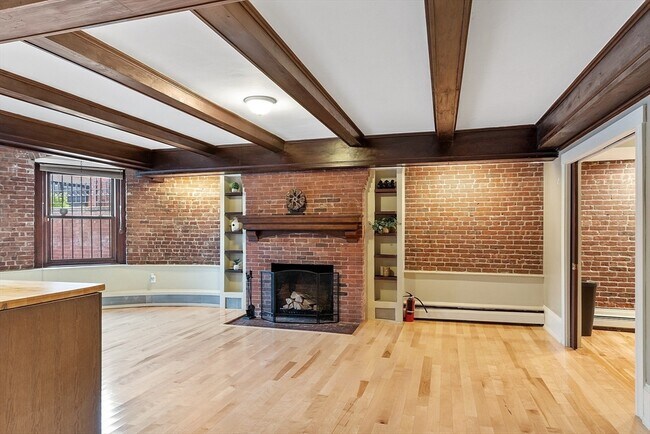 337 Beacon St unit 1, Boston, MA 02116 - photo 5