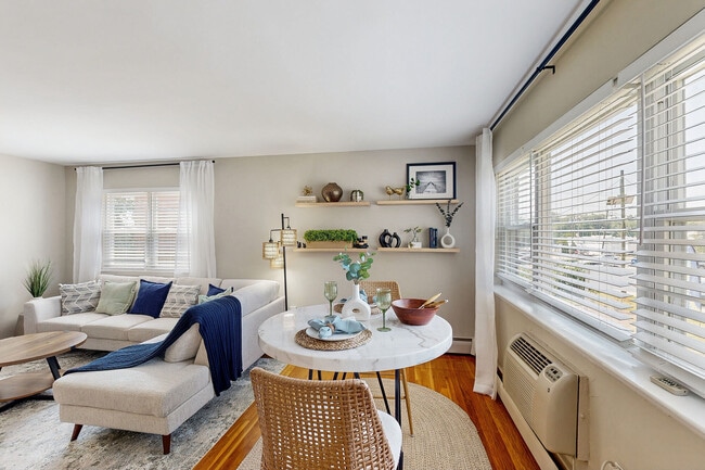 The Crossings at Menlo Park, Edison, NJ 08837 - photo 5