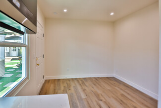 619 W 30th St, Los Angeles, CA 90007