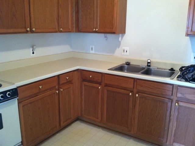 24925 Jefferson Ave unit 1, Saint Clair Shores, MI 48080 - photo 2