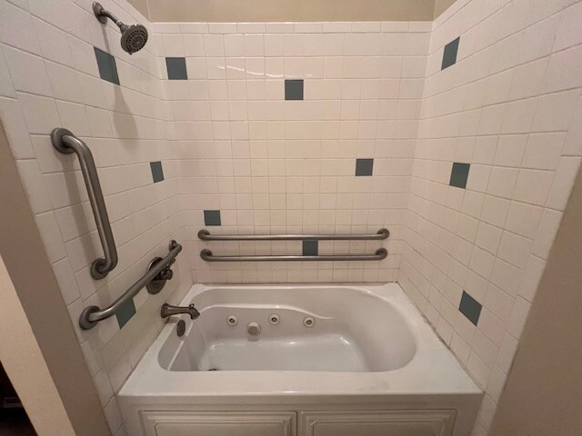 2002 E 11th St unit A, Tulsa, OK 74104 - photo 2