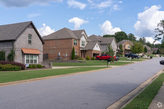 Homes in Cotswold are unique, each displaying the unique charm of the neighborhood.