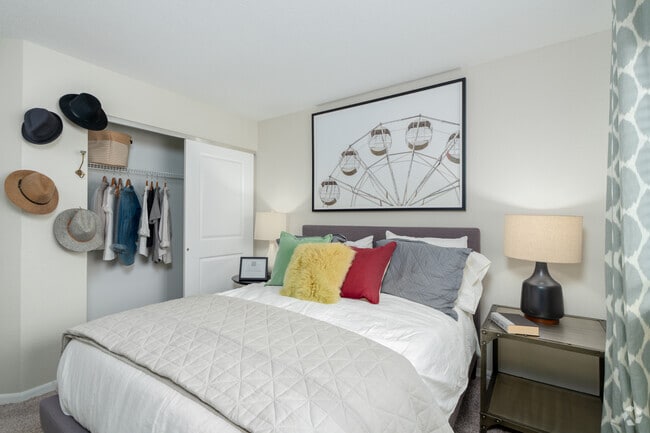 Metro on 5th, Saint Charles, MO 63303 - photo 6