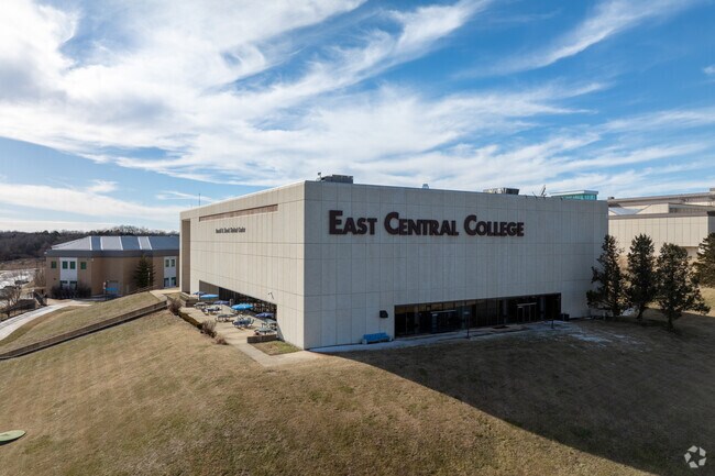 East Central College in Washington offers many unique programs to over 2,000 students.