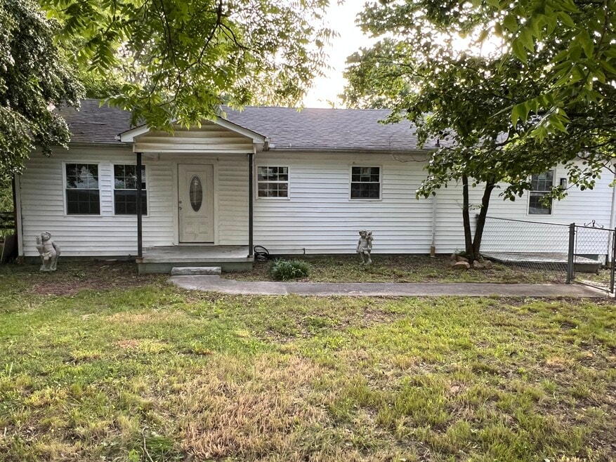 1821 Freeport Rd NW, Dalton, GA 30720 - photo 1