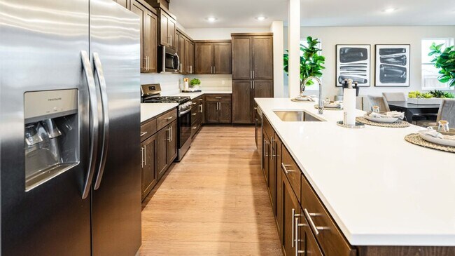 63300 NE Peale St unit 36040623, Bend, OR 97701 - photo 4