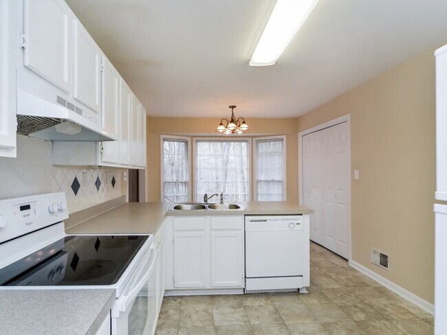 3626 Spring Meadow Ct, Acworth, GA 30101 - photo 7