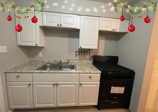 5925 Jefferson St, Merrillville, IN 46410