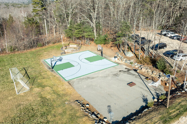 Shortridge Academy is a private, therapeutic boarding school in Strafford County.