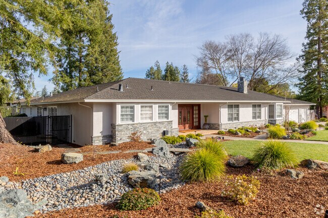 Fruitvale West homes are single-story properties with multi-car garages.