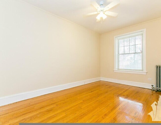 1603 W Berteau Ave unit 1, Chicago, IL 60613 - photo 7