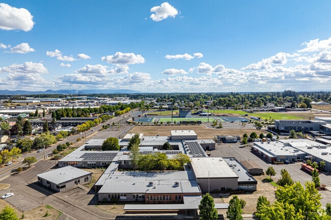 Teachers love Memorial Middle School's large campus.