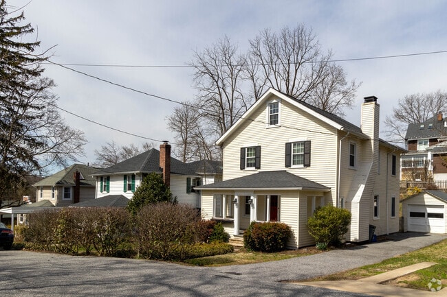 Ruxton has a wide variety of homes to choose from.