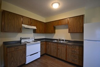28325 State Hwy P Unit 10, Cross Timbers, MO 65634