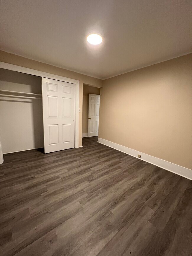 466 Ny-146 unit 1B, Altamont, NY 12009 - photo 4