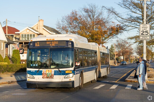 The MTA B1 bus is one of the transportation options on Shore Blvd in Manhattan Beach.