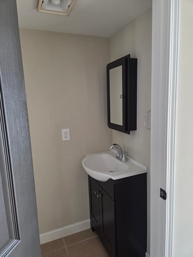 3007 W Sunset Dr, Carbondale, IL 62901 - photo 3