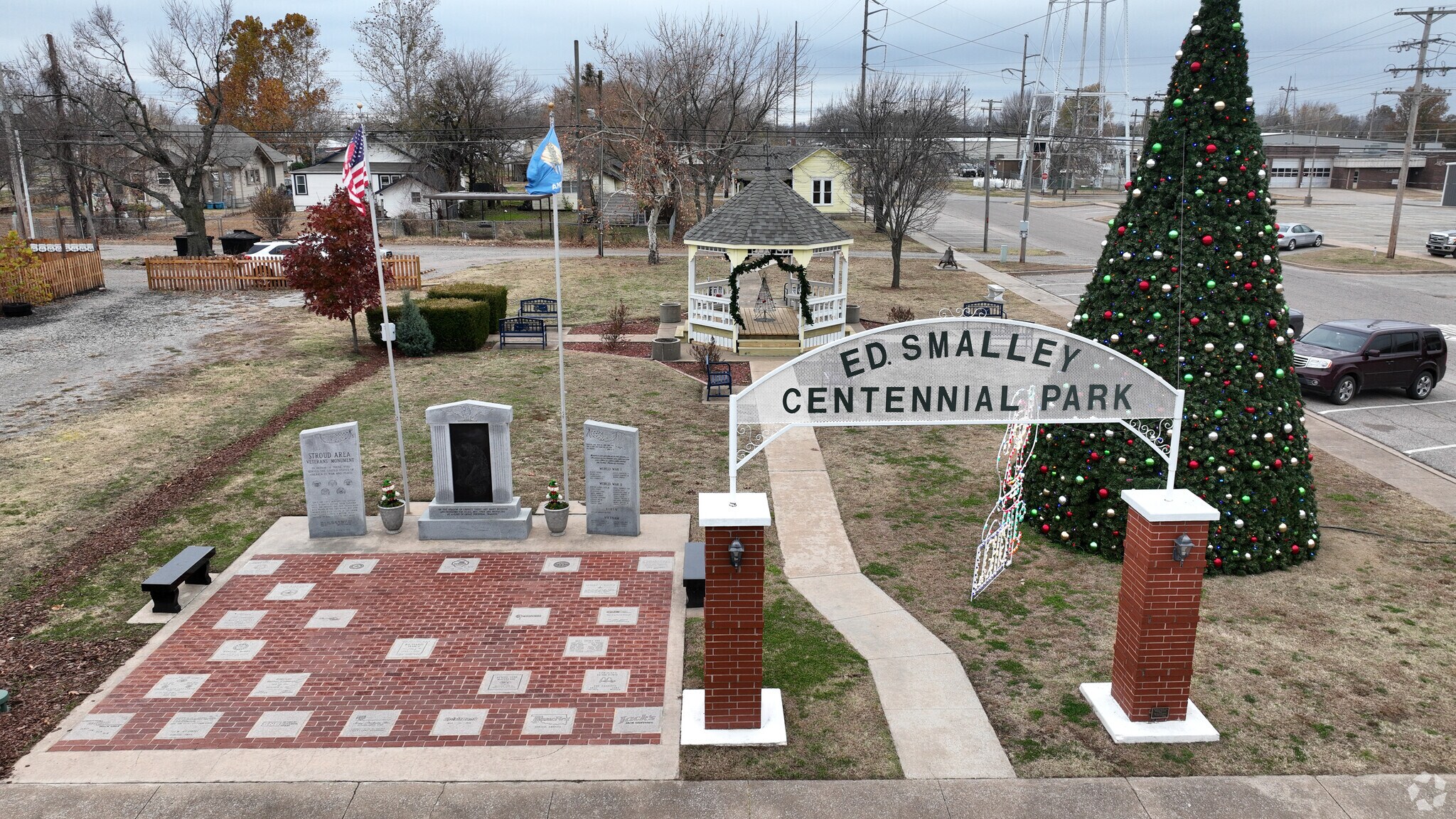 Ed Smalley Park in Stroud, Oklahoma has a lovely veterans memorial.