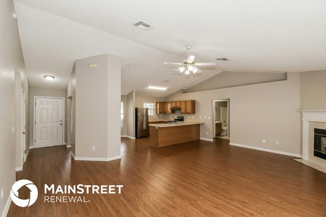 10450 McGirts Creek Dr, Jacksonville, FL 32221 - photo 4