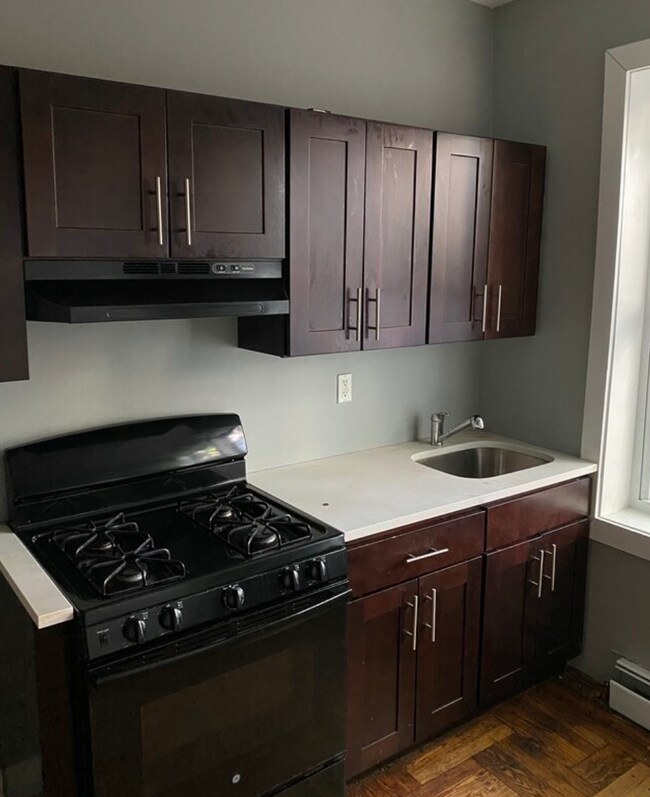 907 Bergen St Unit 3, Newark, NJ 07112