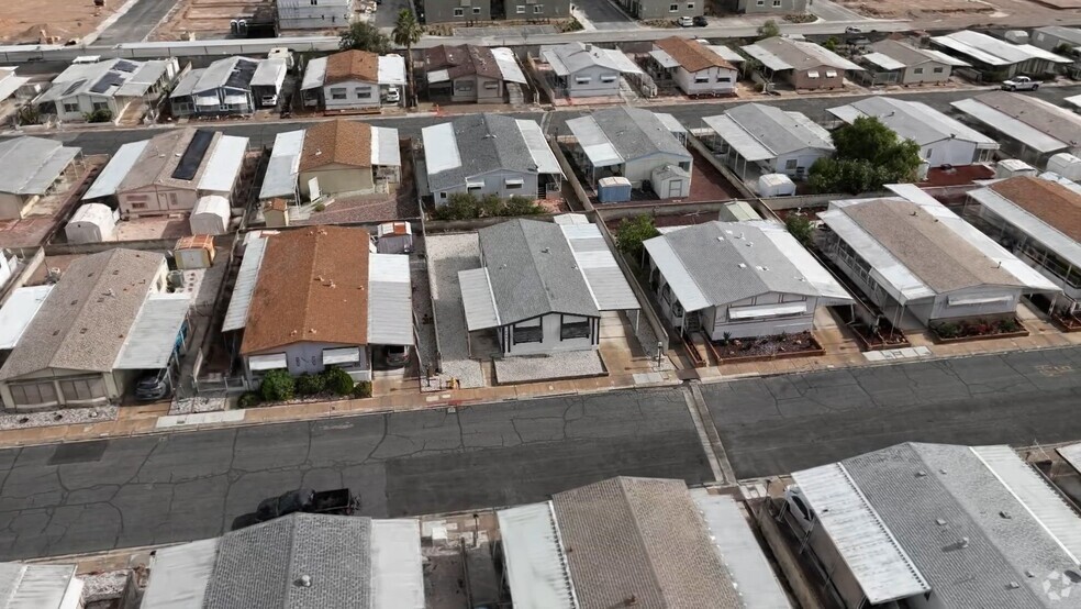 3062 Comitan Ln, Las Vegas, NV 89122 - photo 2