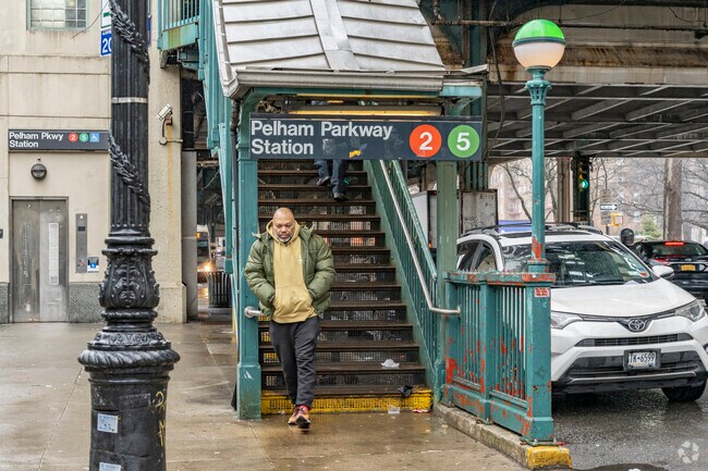 Easy public transportation access is all around Pelham Parkway.