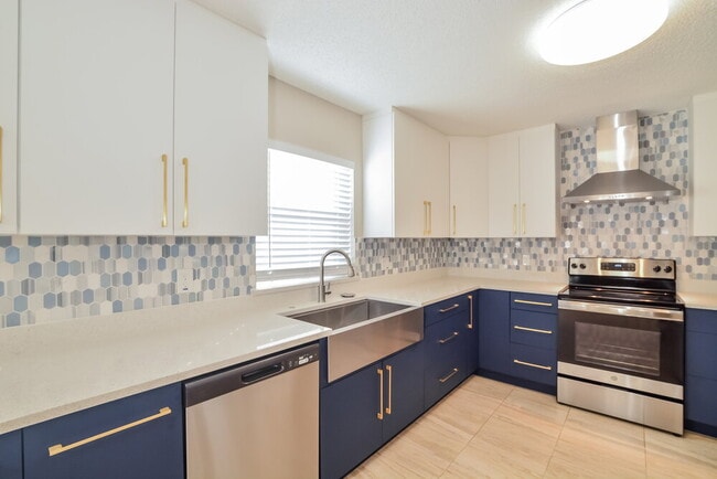 250 Lynn St, Oviedo, FL 32765 - photo 7