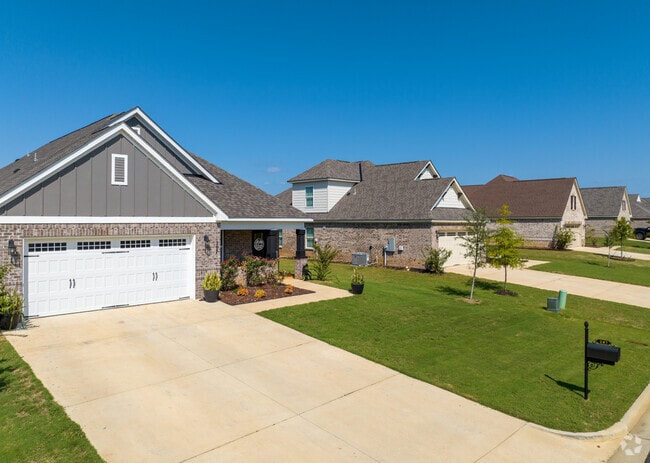 Prattville has an estimated population of 40,000 residents.