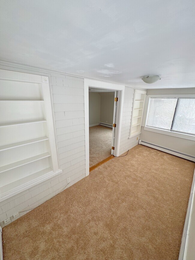 13 Moseley Ave unit 2nd Floor Apartment, Needham, MA 02492 - photo 4