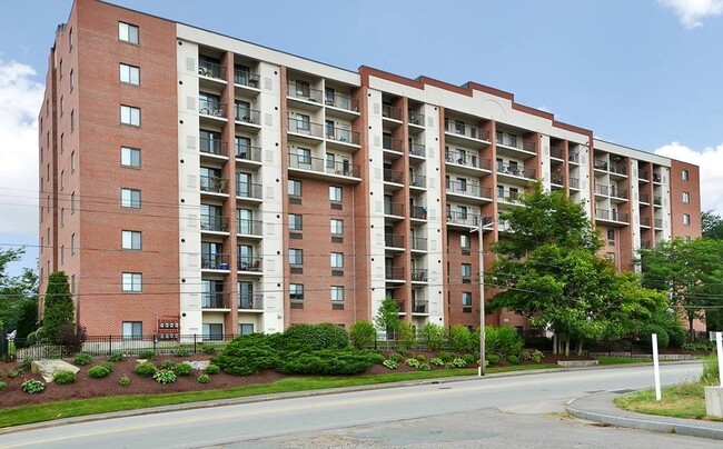 150 Quarry St unit E-513, Quincy, MA 02169 - photo 2