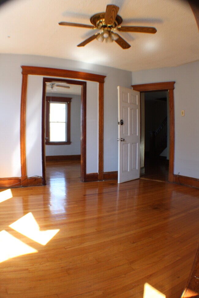 49 Brownell Ave unit 2, Hartford, CT 06106 - photo 5