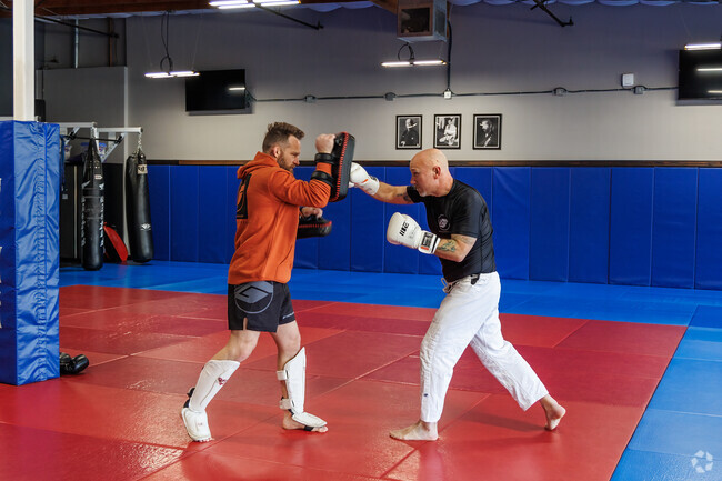 Pheasant Ridge residents stay active with world-class training at Guerrilla Jiu-Jitsu.