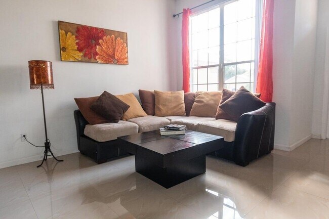 608 Lake Wellington Dr, Wellington, FL 33414 - photo 7