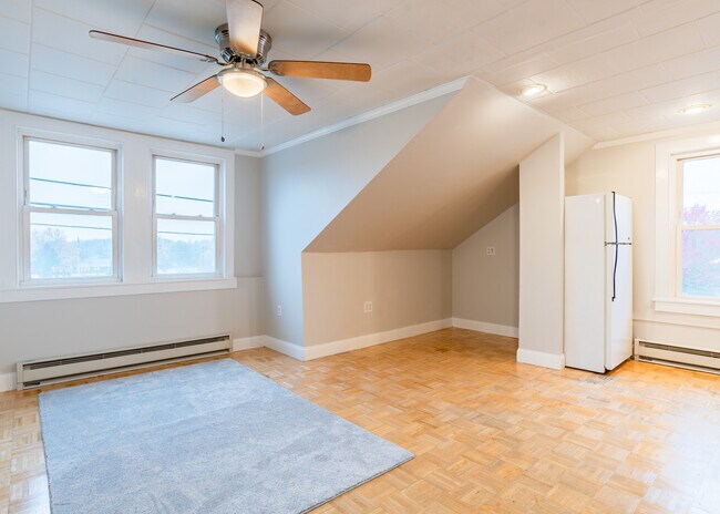 107 May St unit 107 May St Apt 2, Biddeford, ME 04005 - photo 6