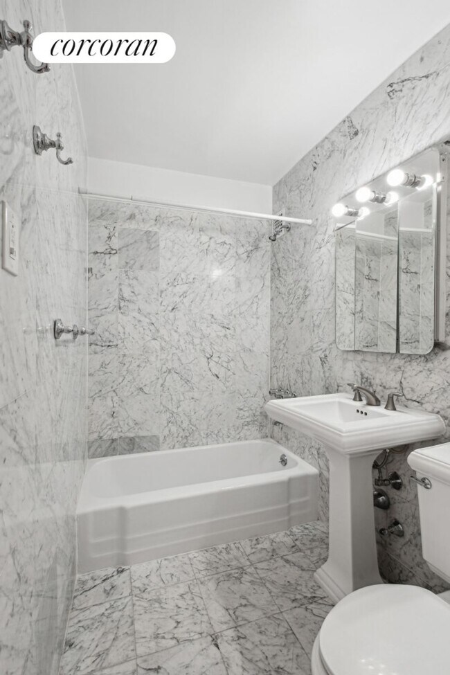 401 W 56th St, New York, NY 10019 - photo 6