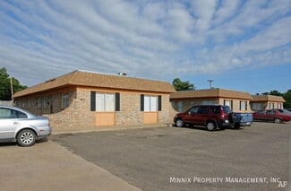 1417 Yonkers St Unit C, Plainview, TX 79072