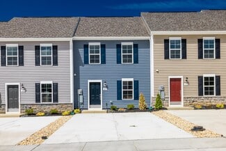 47 Orch Grn Dr, Charles Town, WV 25414