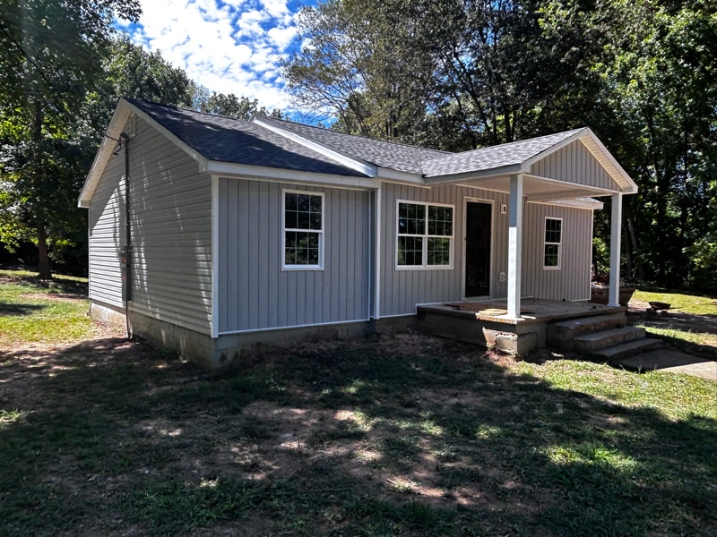 1763 Bridgewood Rd, Clarksville, TN 37040 - photo 1