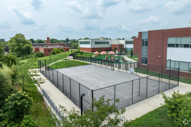 Cherry Hill Elementary/Middle School in Baltimore has 674 students.