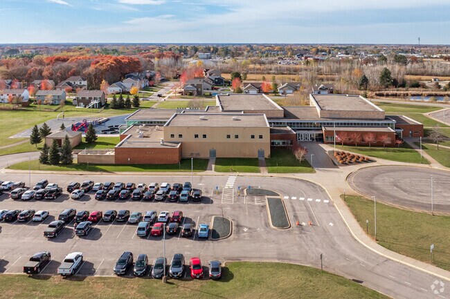 Welcome to Isanti Intermediate School (Grades 3-5) — about 417 students, offering a solid foundation for your child’s next step.